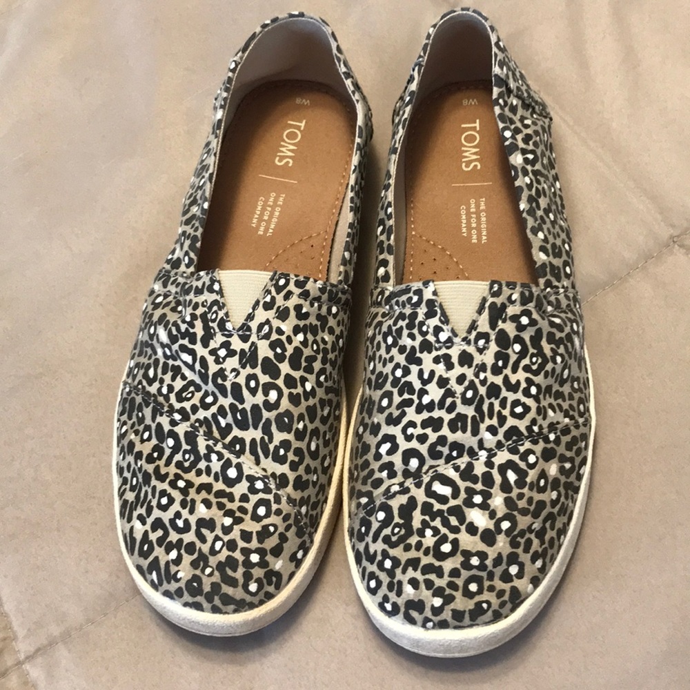 Tom’s Slip On Avalon Sneaker